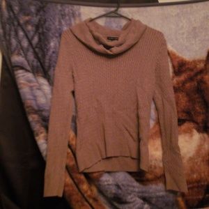 Brown sweater/Shirt